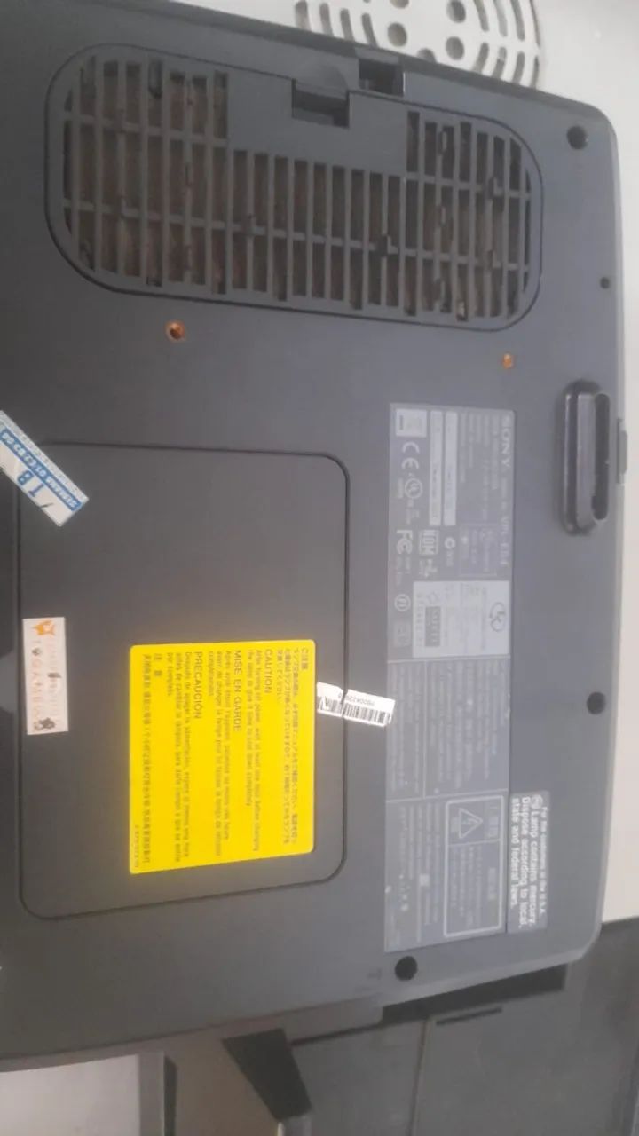 Projetor Sony VPL com mala/cabos usado - Foto 3