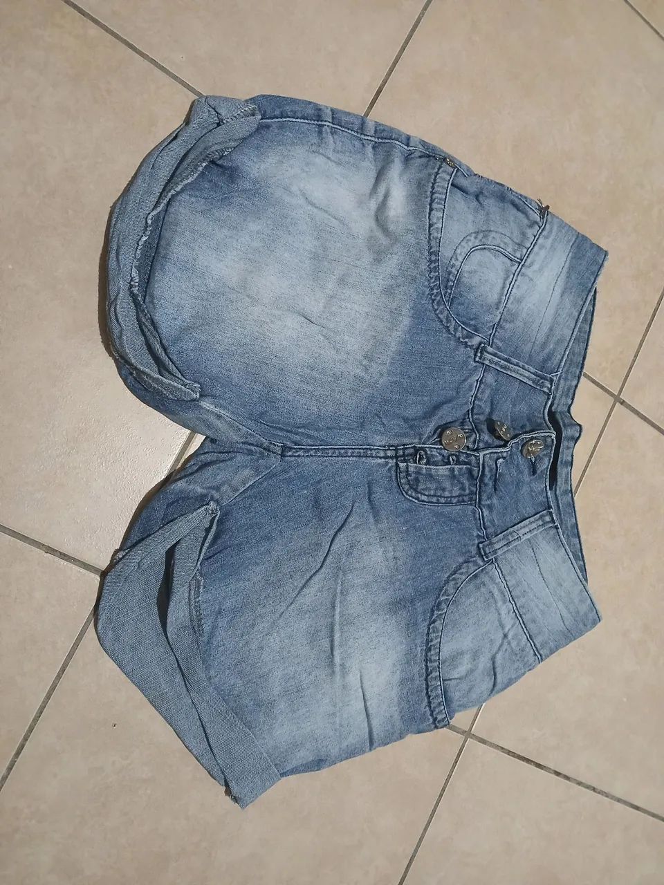 Vende-se shorts jeans 