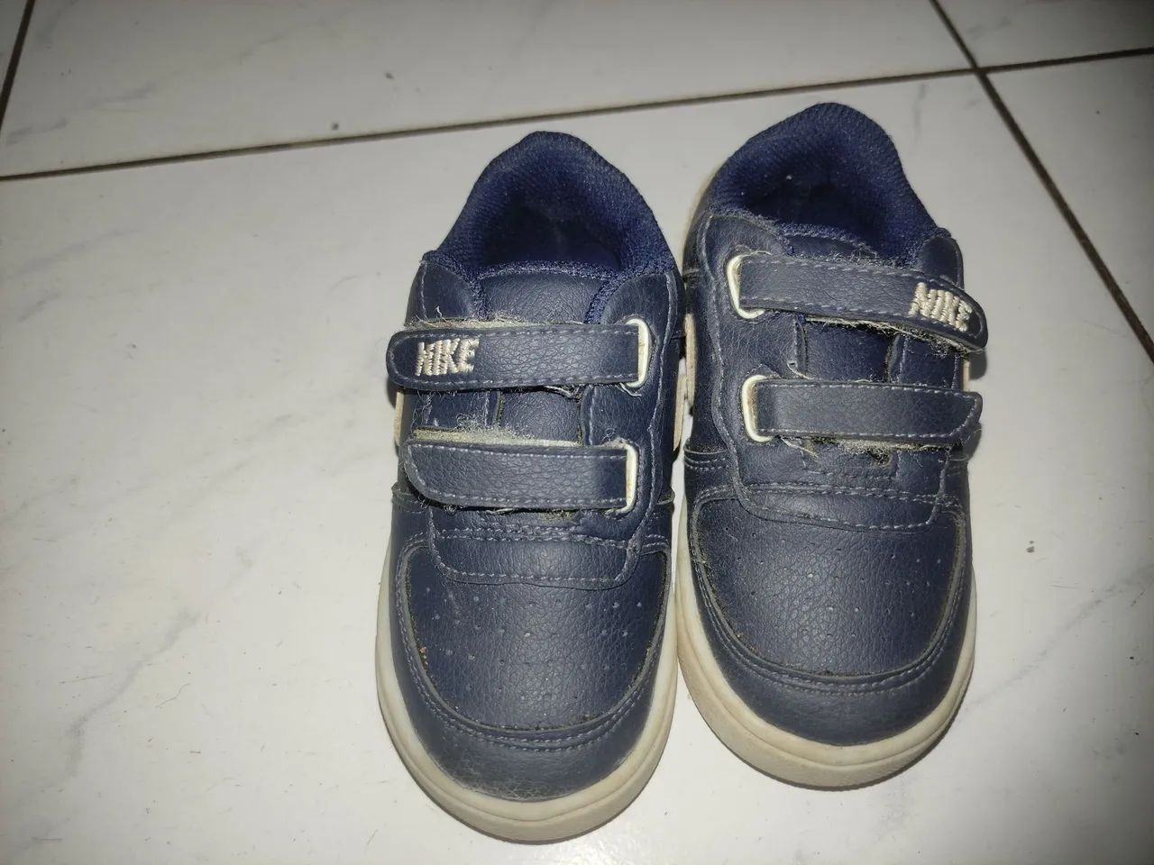 4 pares de tênis infantil n° 19 ou 22. - Foto 4