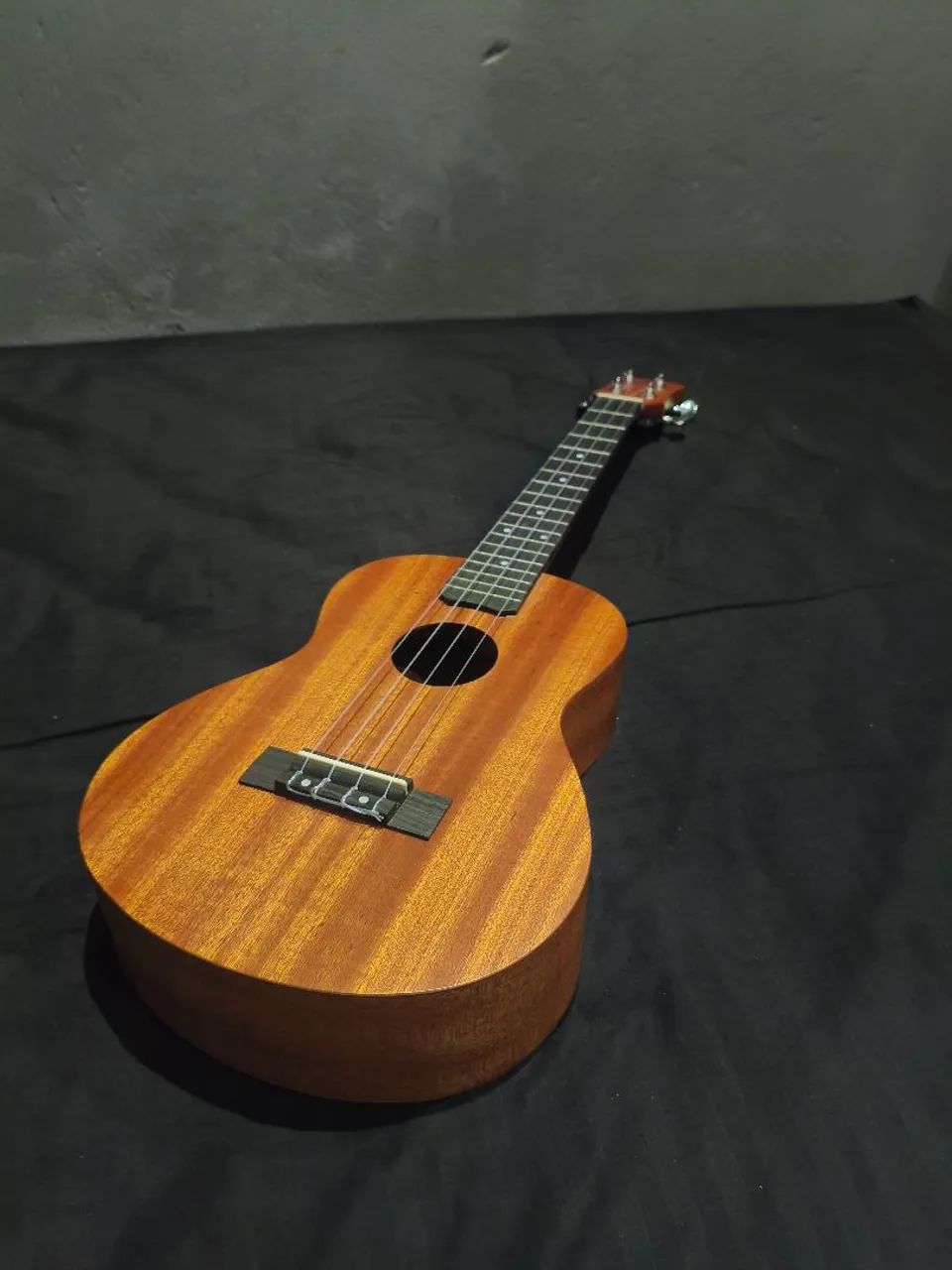 Ukulele Tenor  - Foto 3