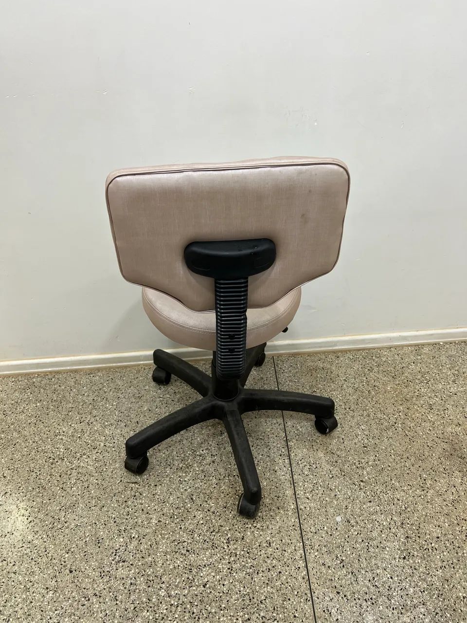 Mocho/cadeira para clínica ou studio - Foto 2