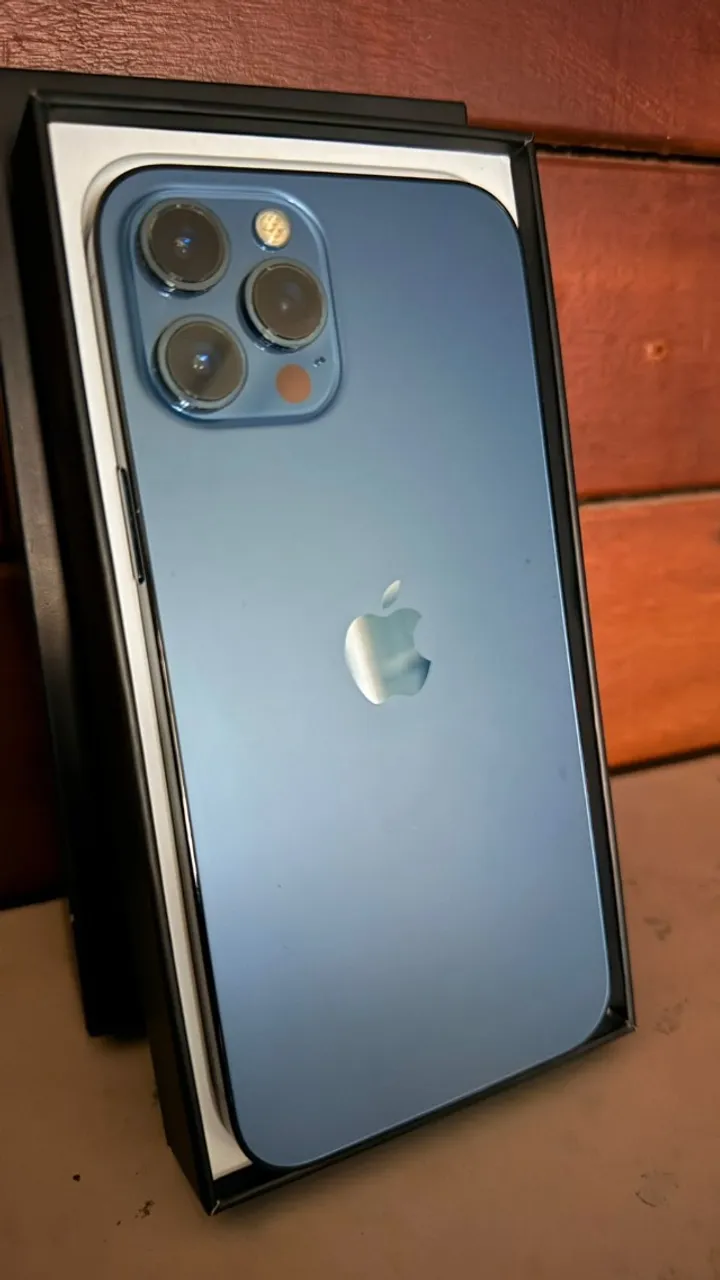 iPhone 12 Pro Max 256gb todo original - Celulares e Smartphones