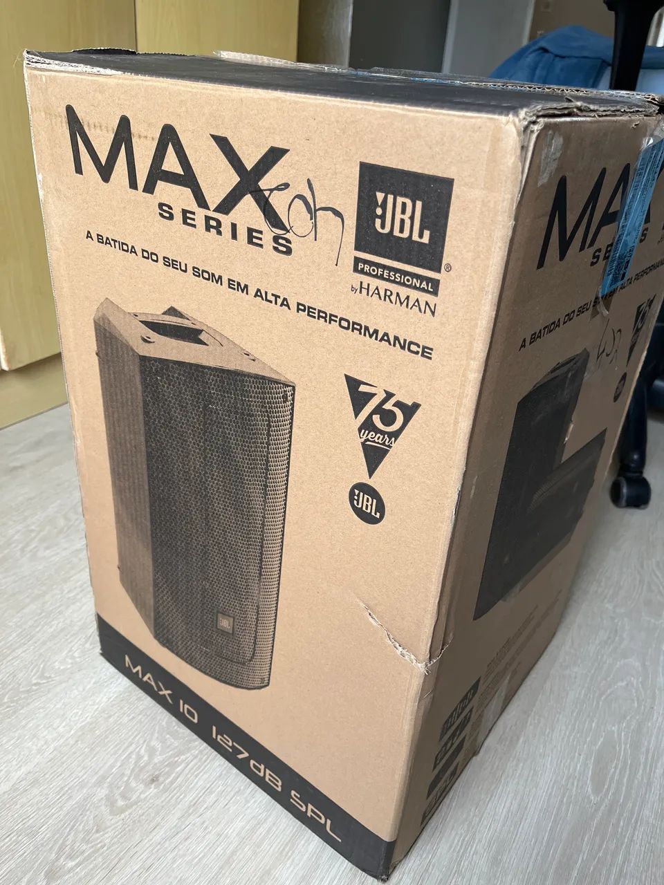 Caixa Ativa JBL Max10 - 250w- ótimo estado - Joinville