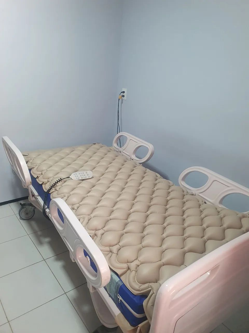 Cama Hospitalar Elétrica  - Foto 2