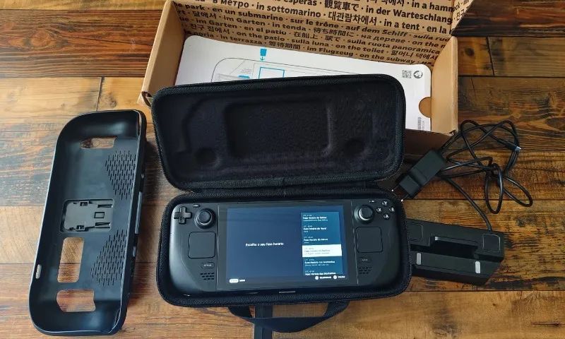 Steam deck LCD 1tb com dock, caixa, case, grip e carregador