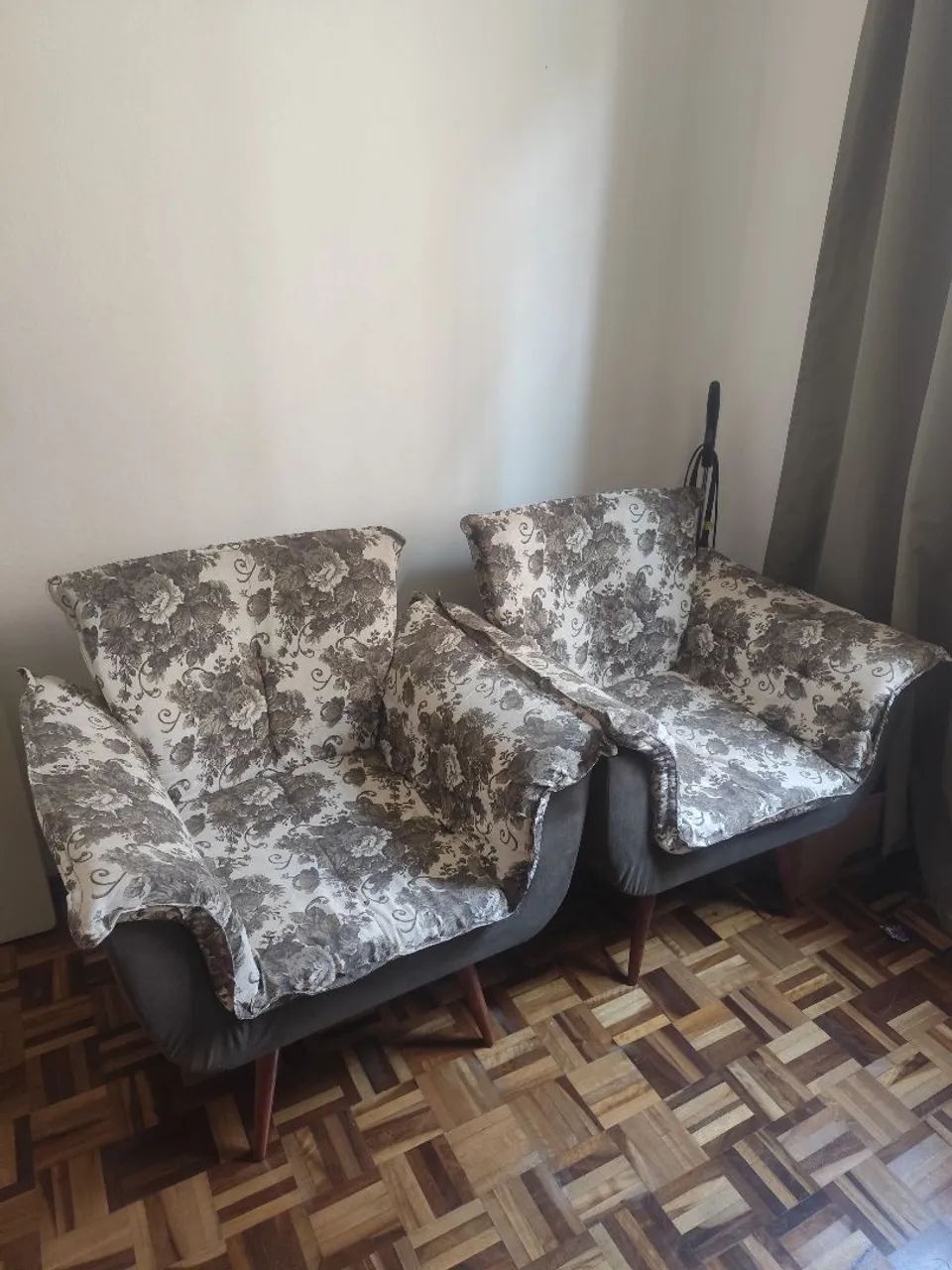 Belíssimo jogo de sofá com poltronas - Foto 5