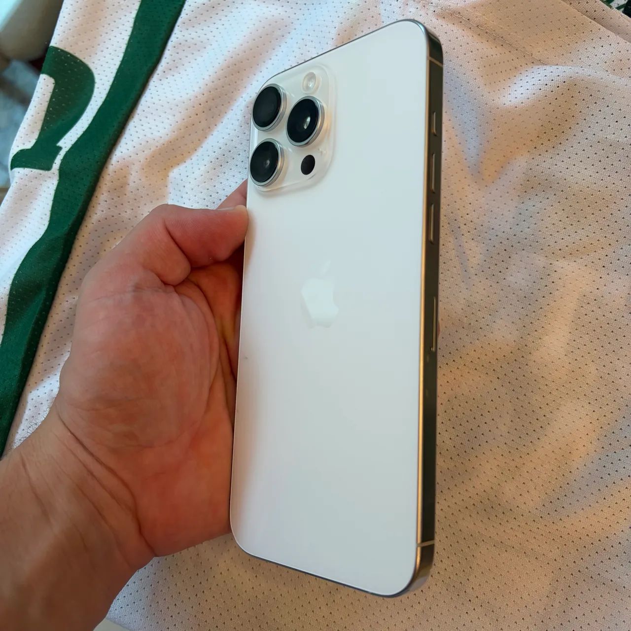 Iphone 16 Promax  - Foto 4