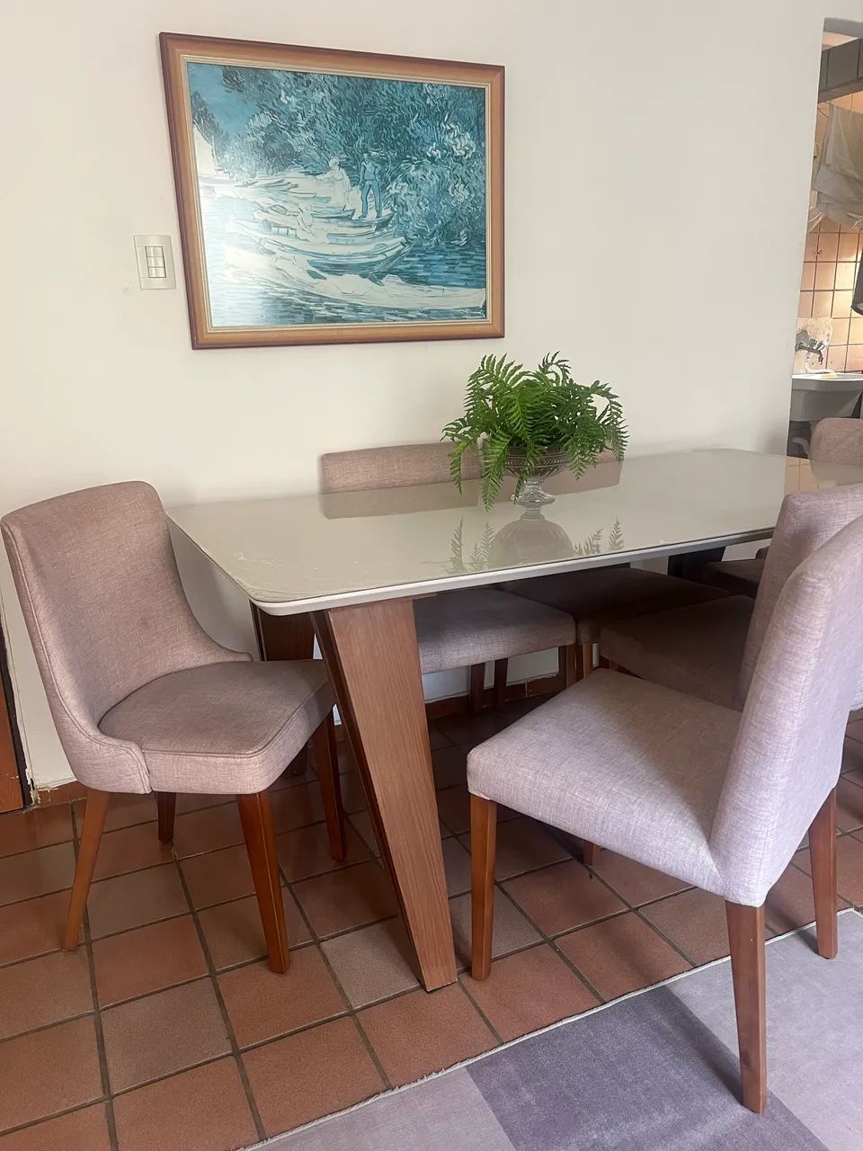 Mesa de jantar com 6 cadeiras de madeira 