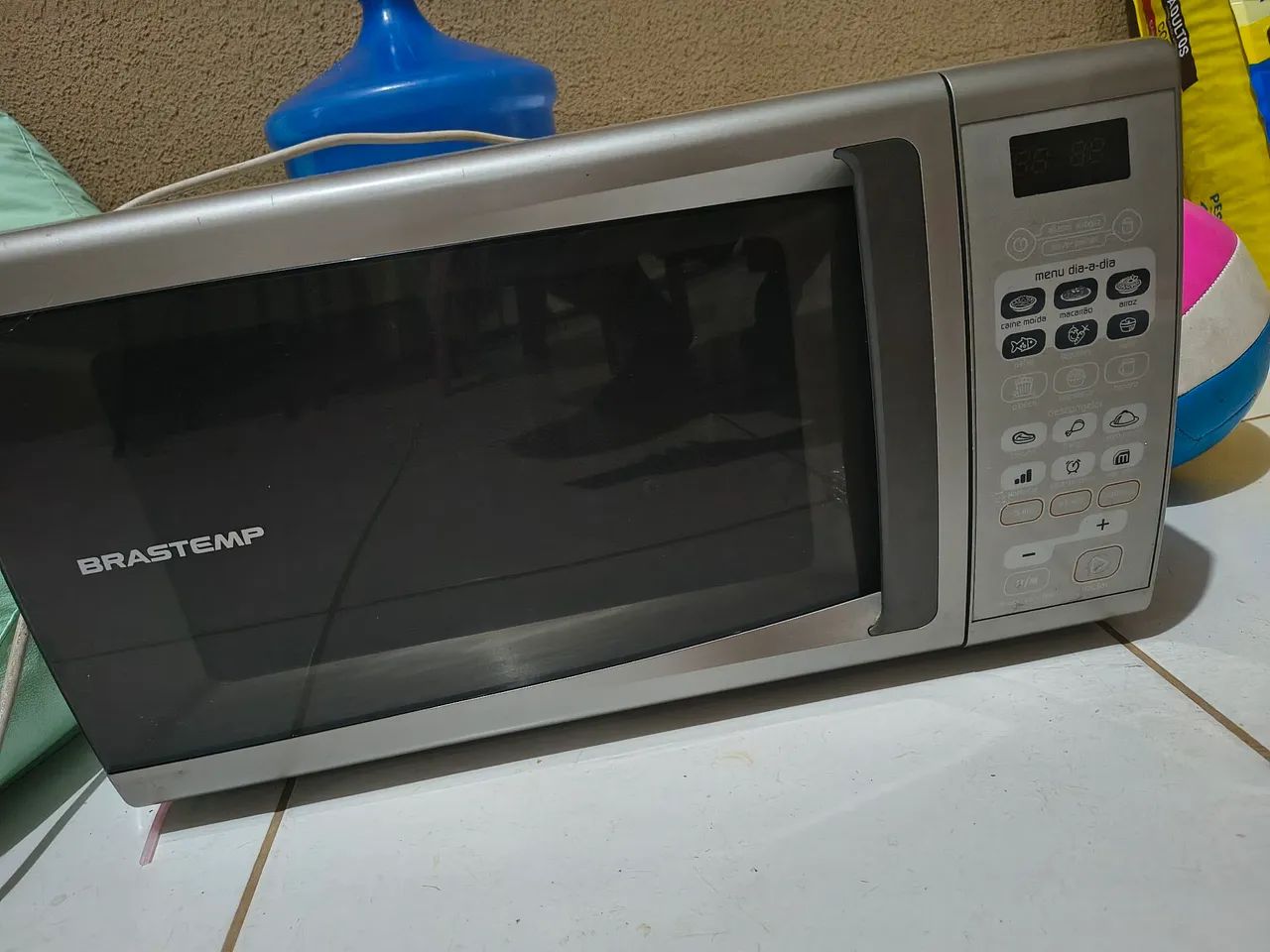 Microondas COM DEFEITO  - Foto 4