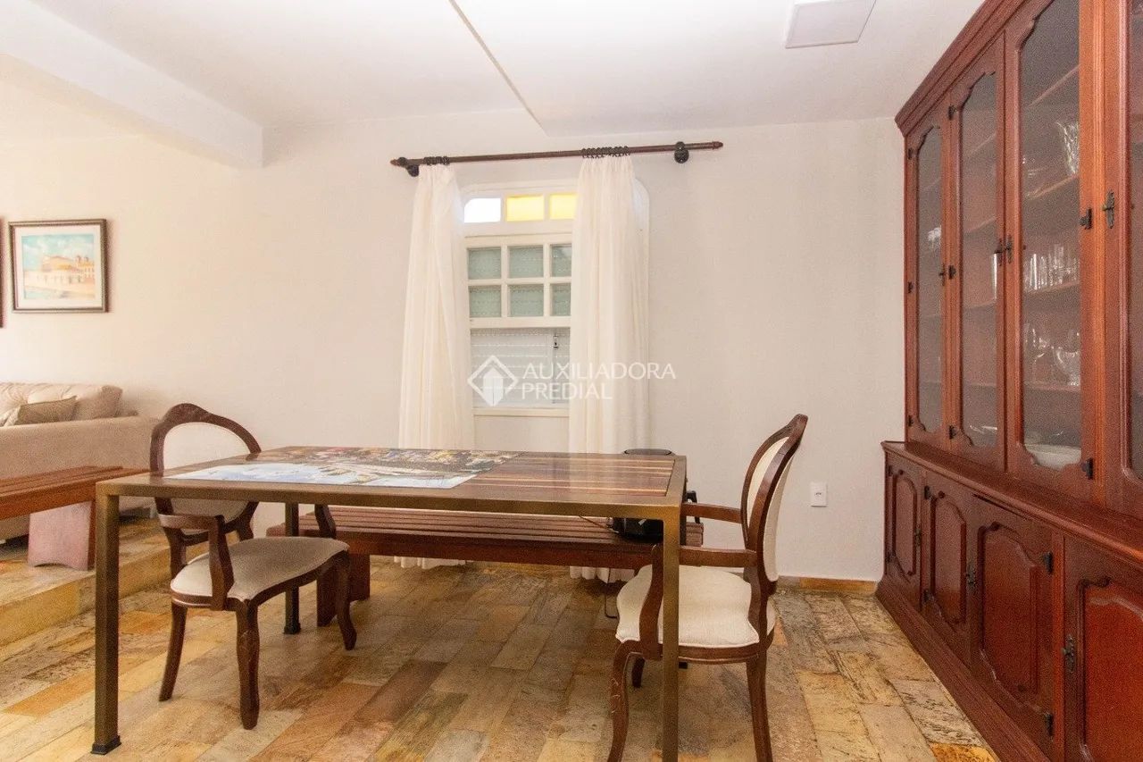 Casa à venda: 4 quartos com 2 suítes no Centro de Florianópolis/SC - Foto 4