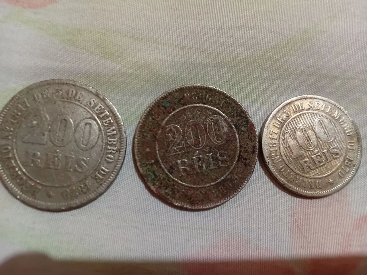 Moedas e células antigas