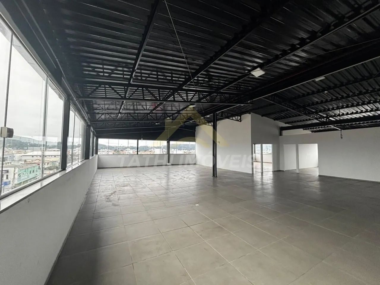 Sala Comercial para Locação em Florianópolis, Ingleses do Rio Vermelho, 3 banheiros - Foto 4