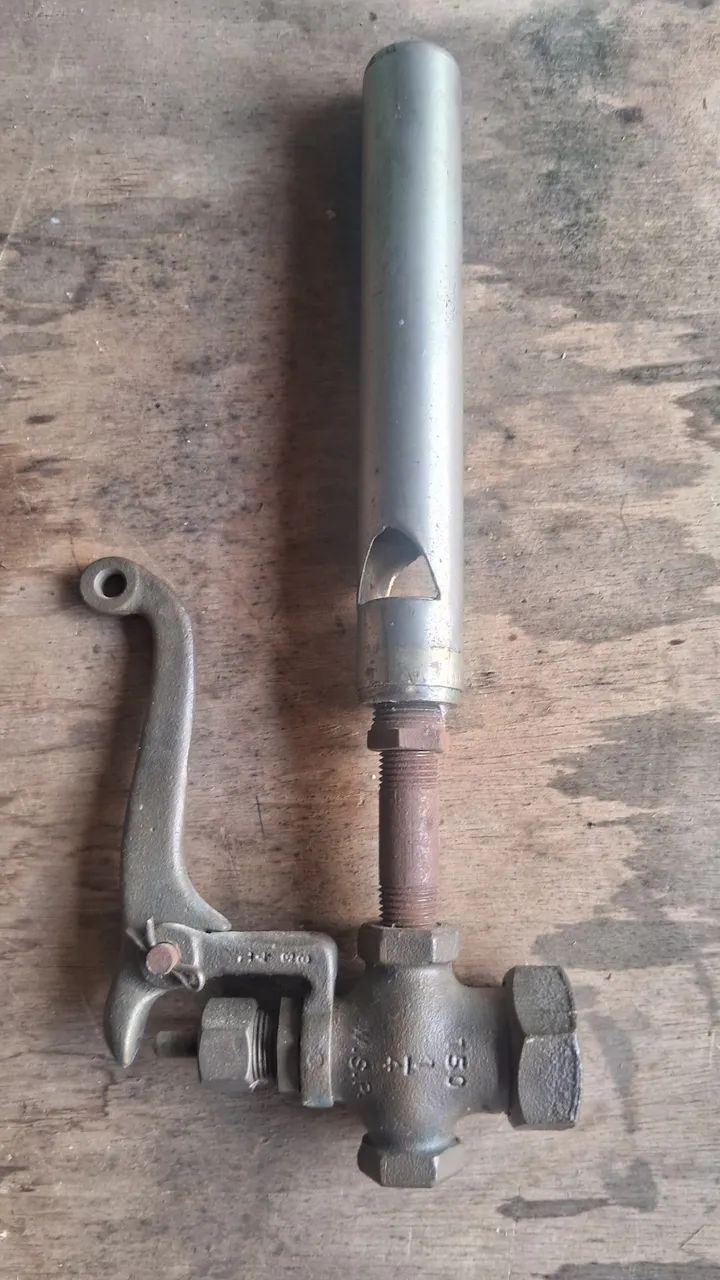 Apito de trem  a vapor, 1.200,00