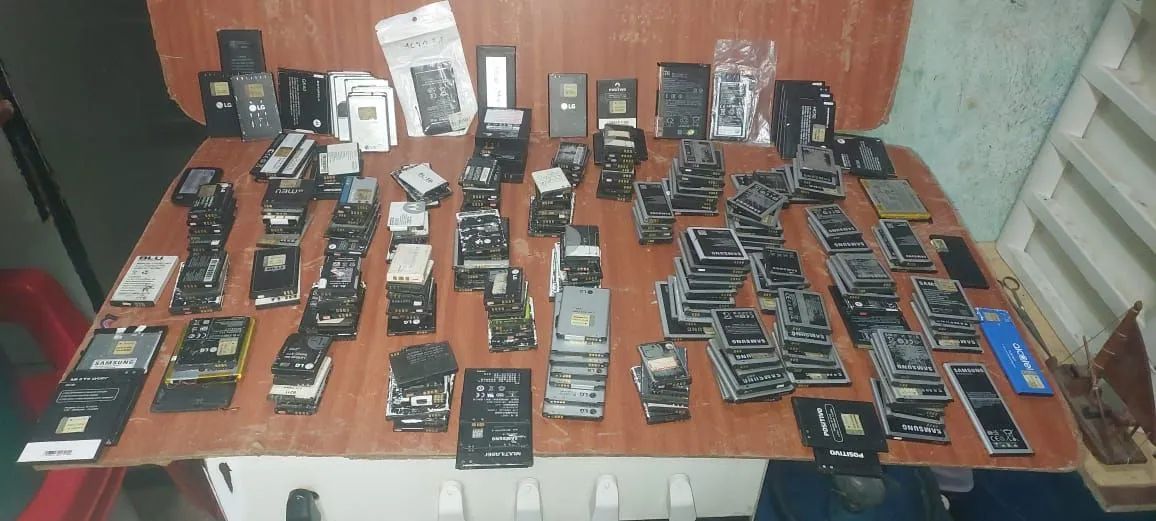 Sucatas de celulares