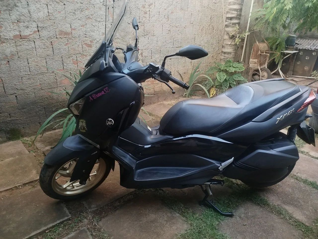 Xmax 250 em ótimo estado