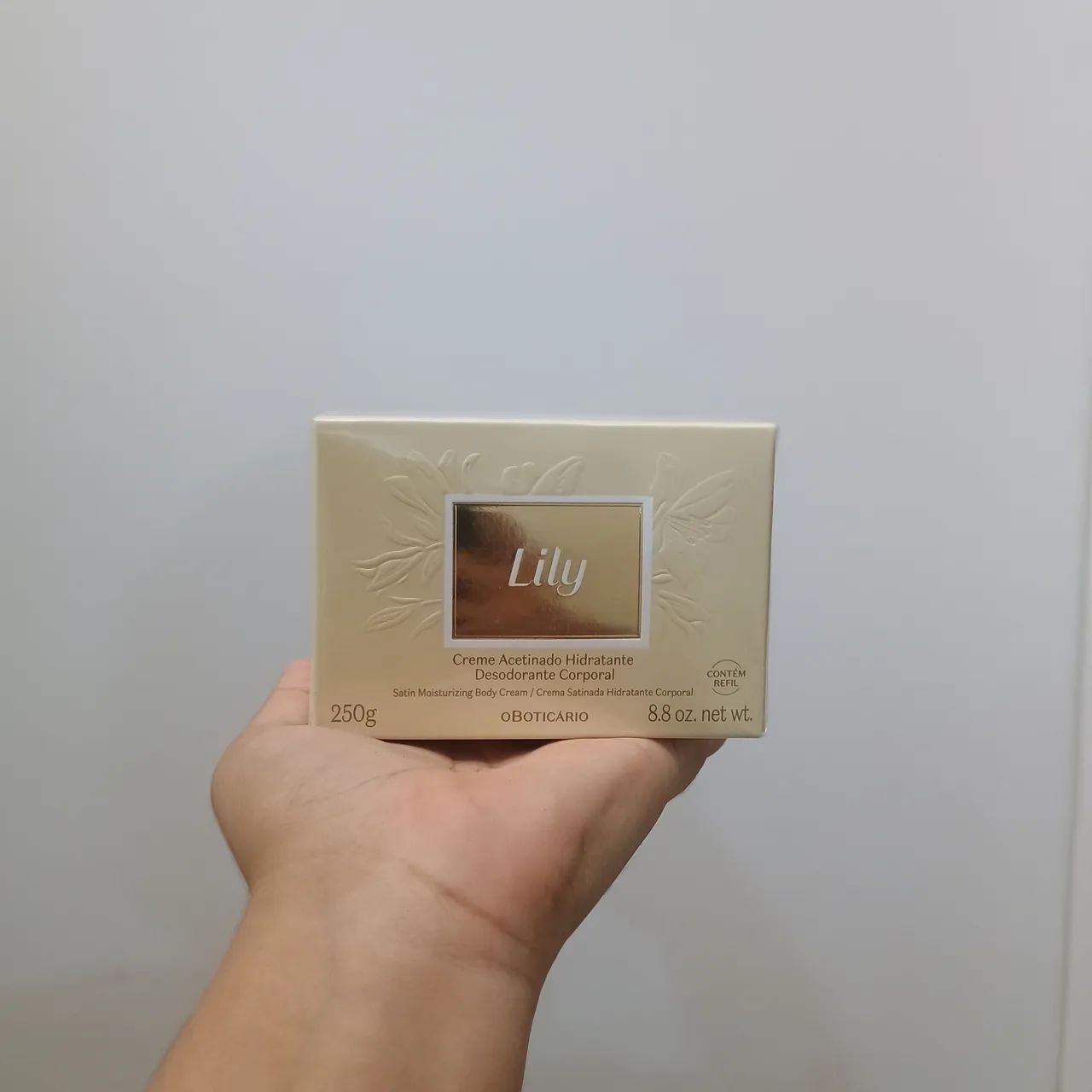 Hidratante acetinado lily - Foto 2