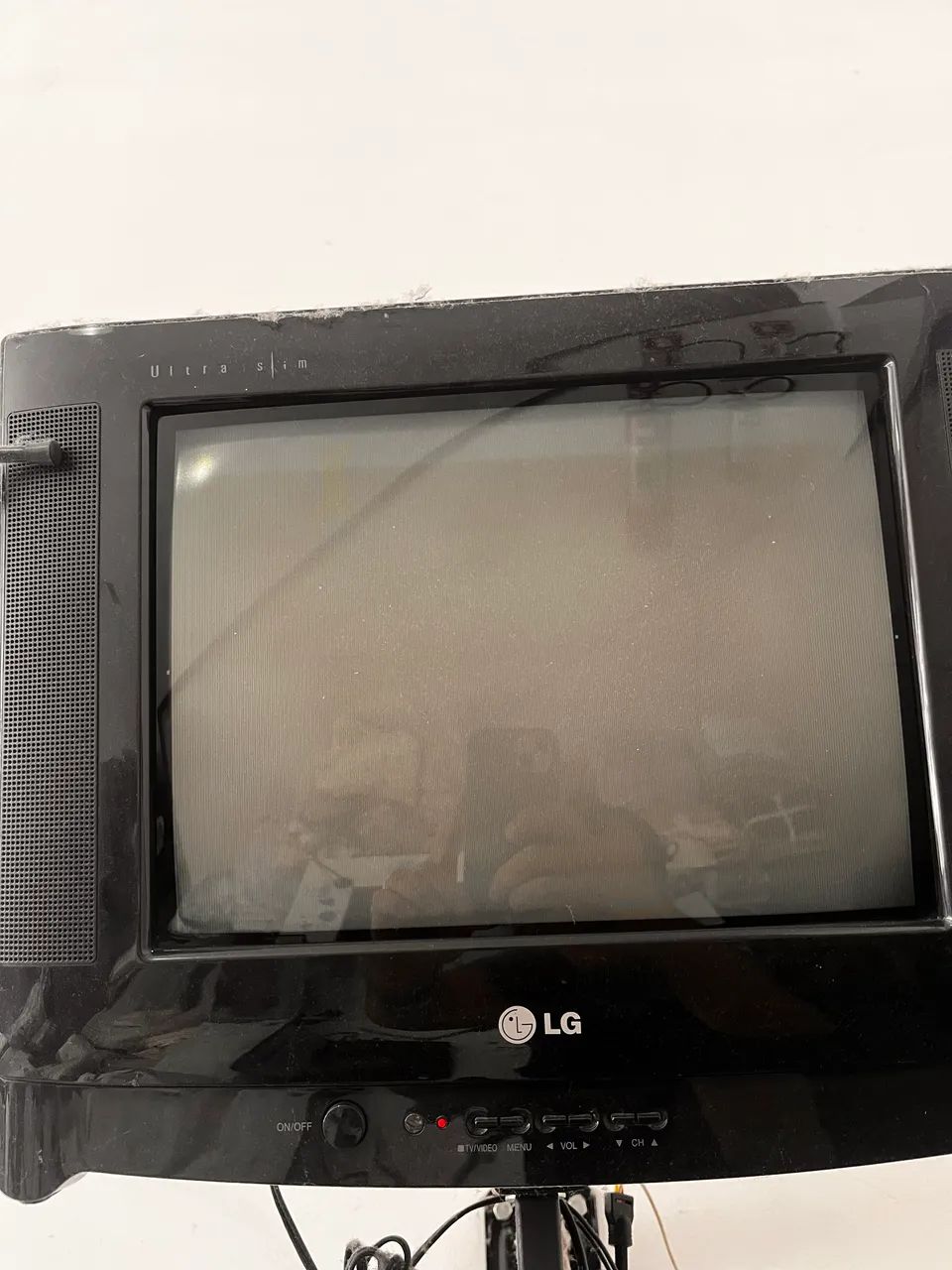 Vendo tv tubo tela plana 14 polegadas LG barato  - Foto 2