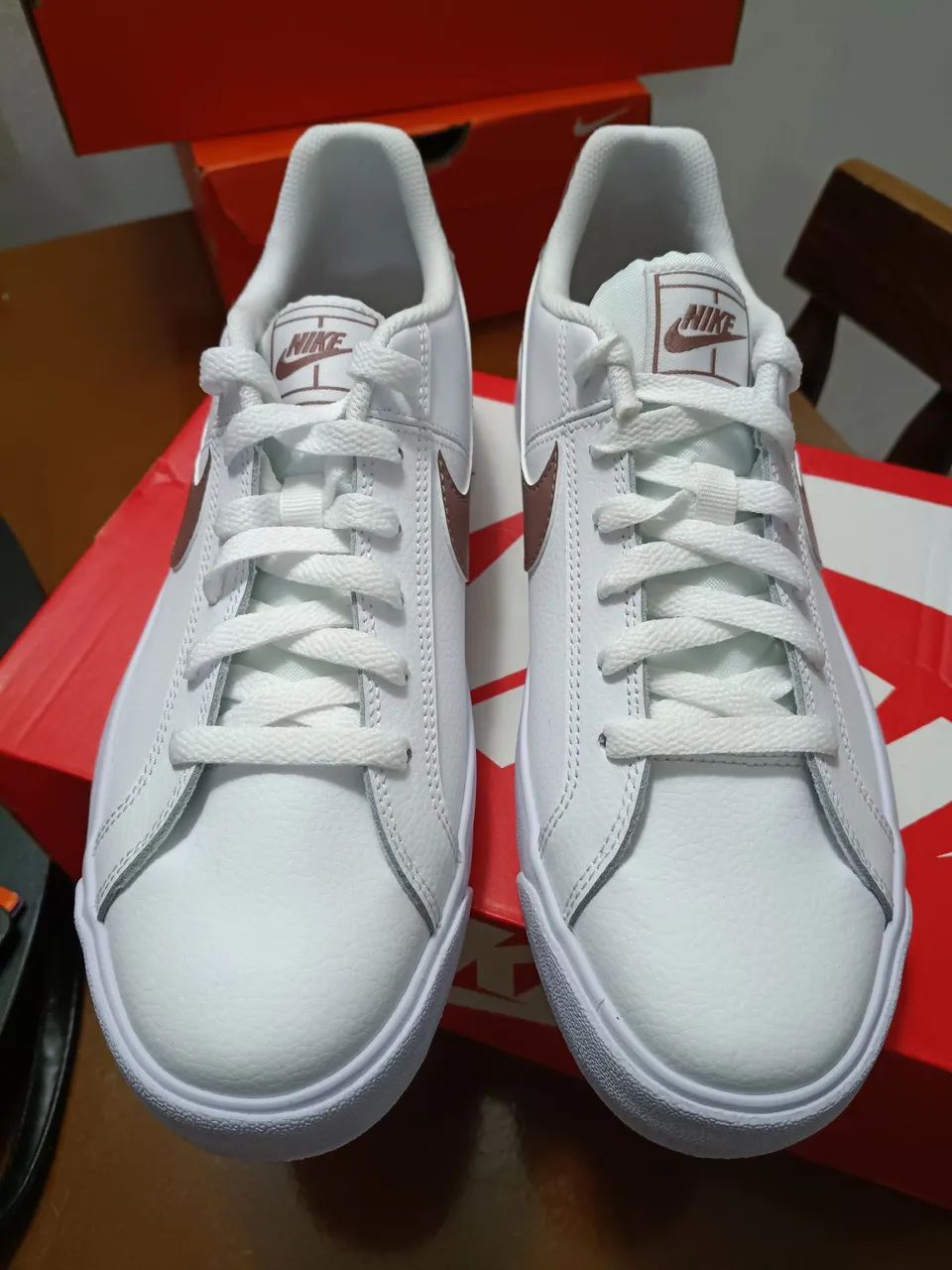 Tênis Nike original branco n° 40 novo na caixa - Foto 6