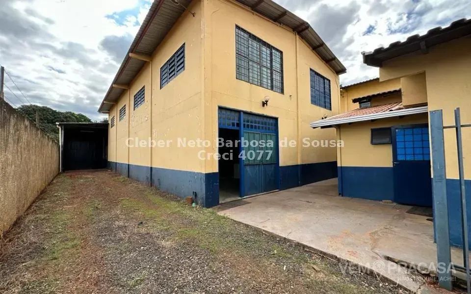 VENDO SALÃO COM 400 m² e TERRENO DE 840 m²! - Foto 3