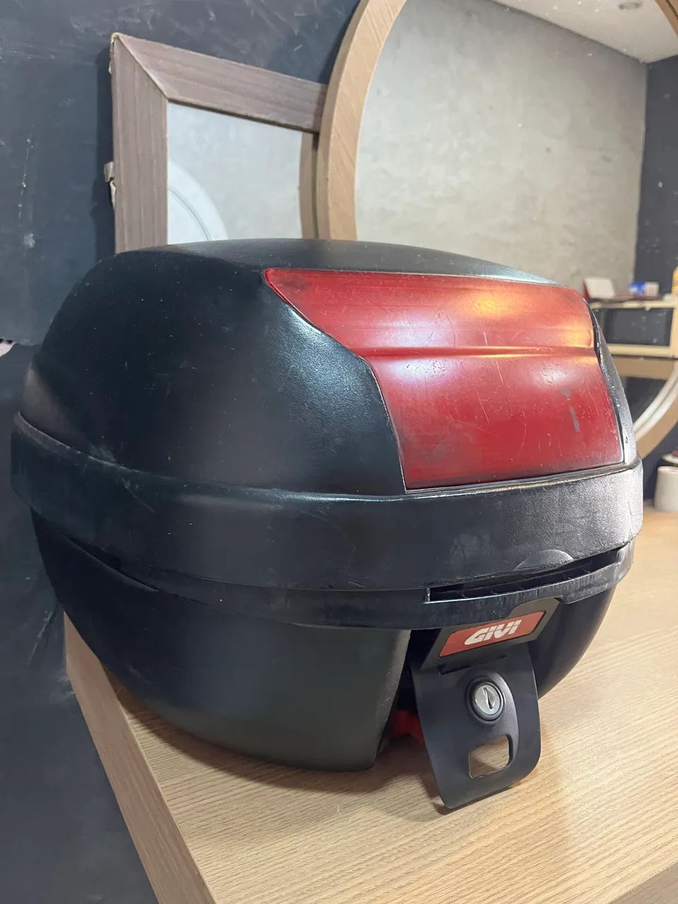 BAULETO GIVI COMPLETO, PRONTO PARA USO?