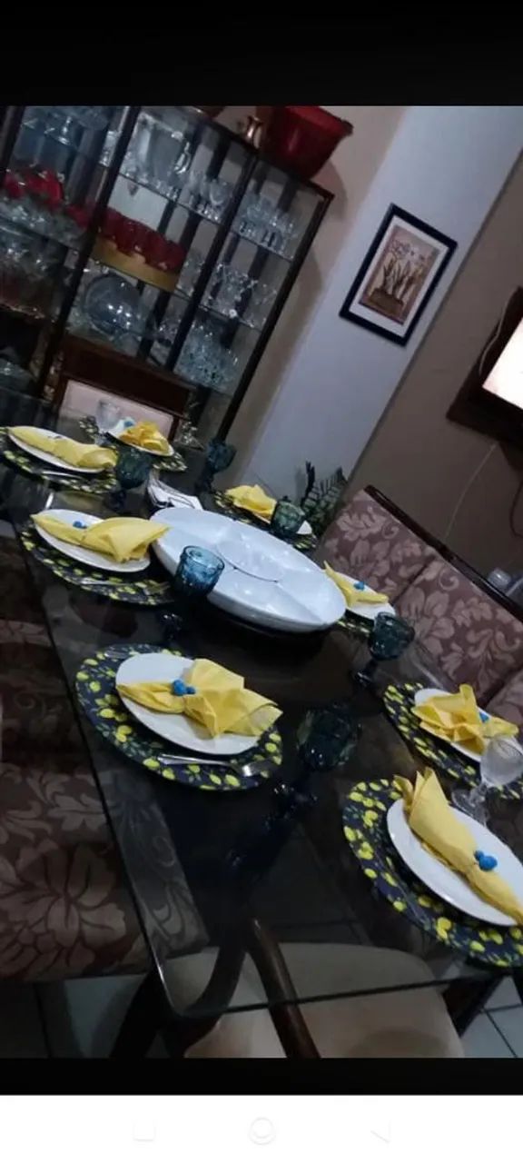 Mesa com 6 cadeiras  - Foto 2