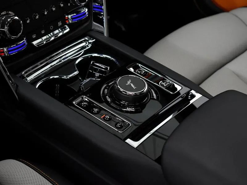 Rolls-Royce Cullinan 6.7 V12 Aut., foto 16 de 20