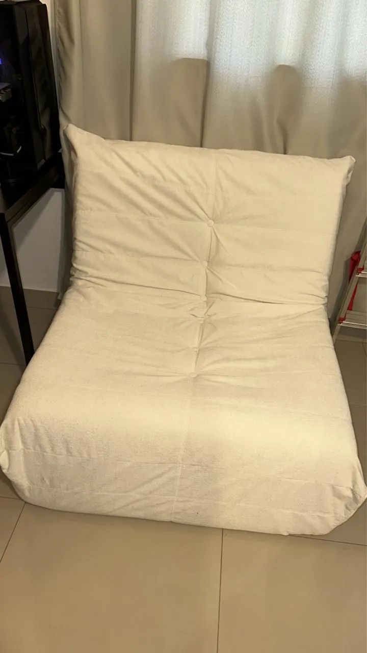 Beige Armchair468251218438400000