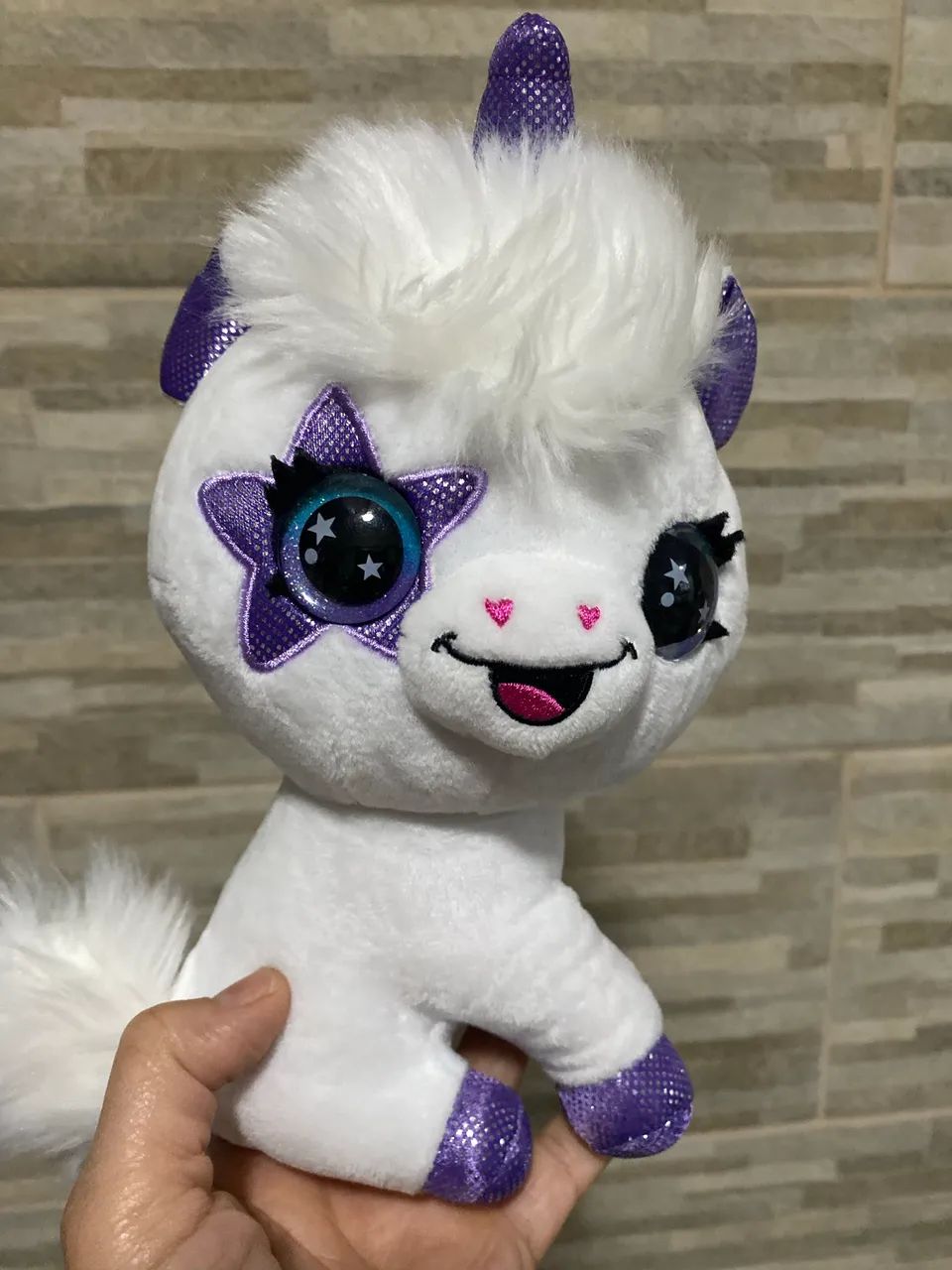 Pelúcia da linha Airbrush Plush da Fun 