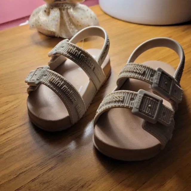 Sandália Mini Melissa Cozy Love Bege tamanho 19 - Foto 4