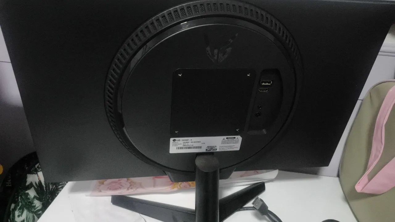 Monitor LG Ultragear 180hz 1ms 24 polegadas  - Foto 2