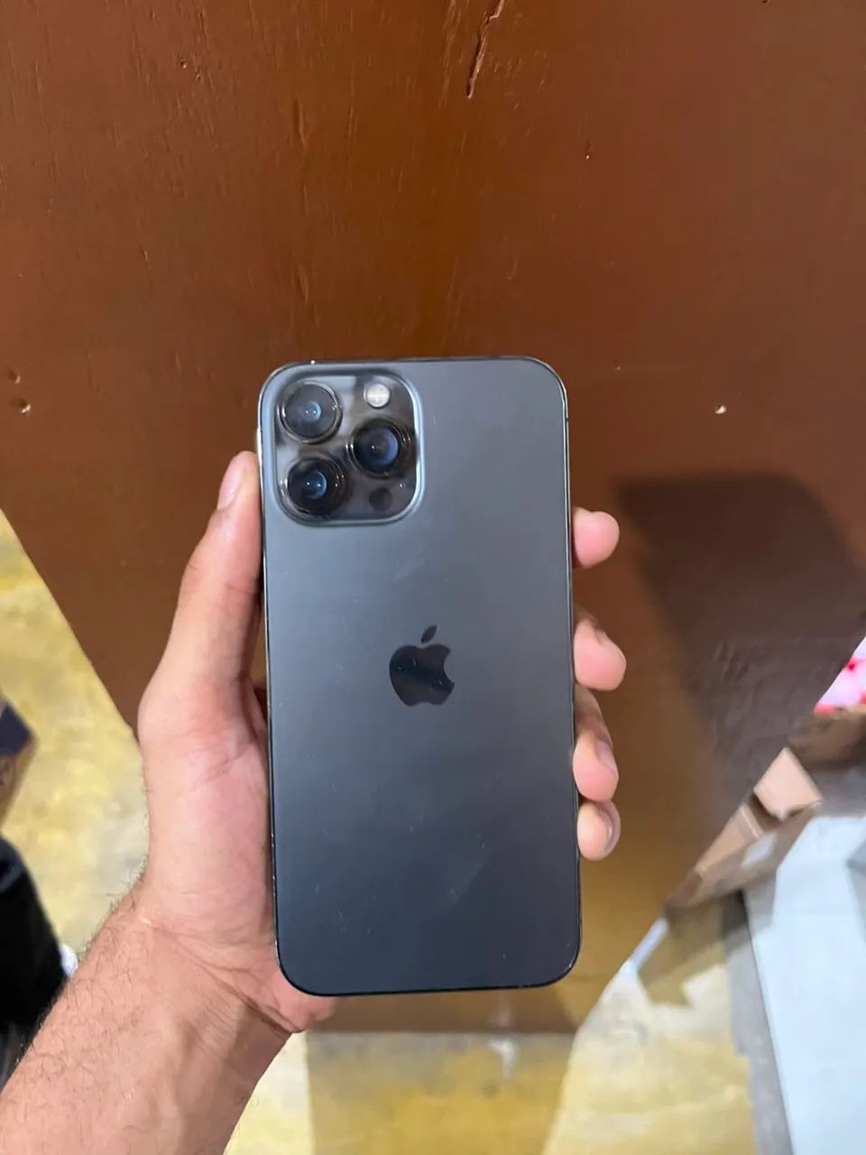 VENDE-SE CELULAR 13 PRO MAX  - Foto 4