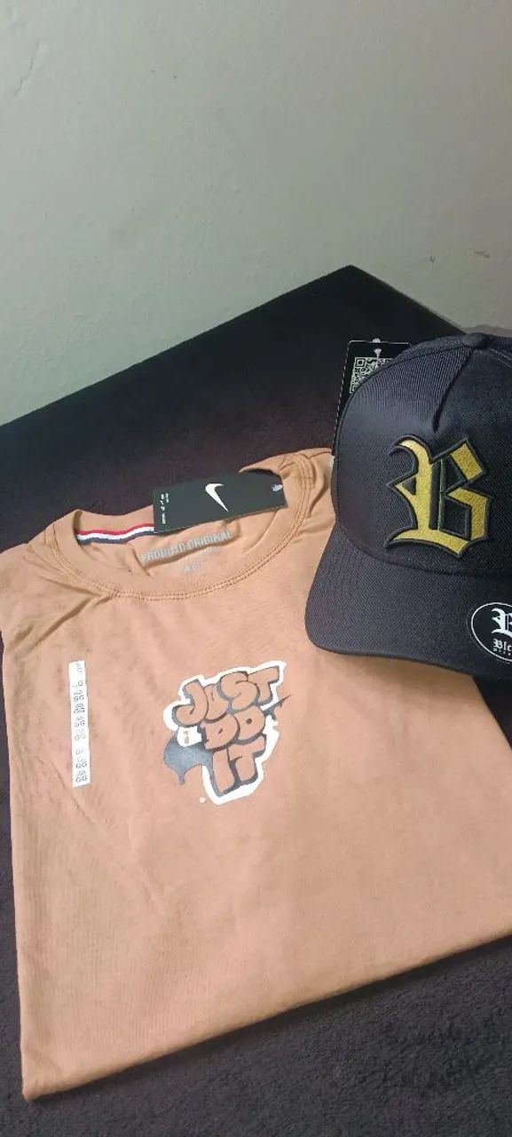 Camisas e bones - Foto 4
