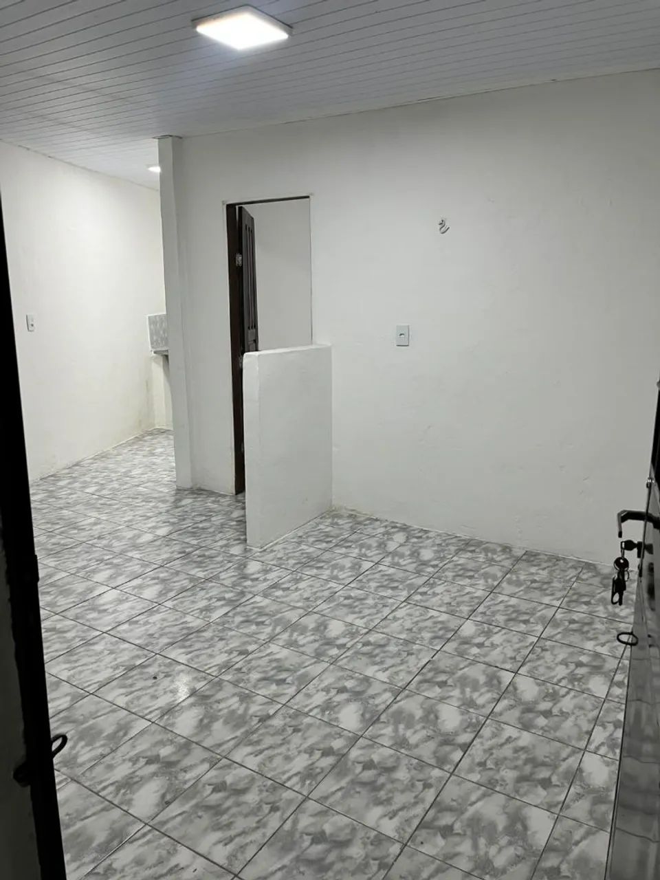 Alugo apto. Conj Ajuricaba  - Foto 2
