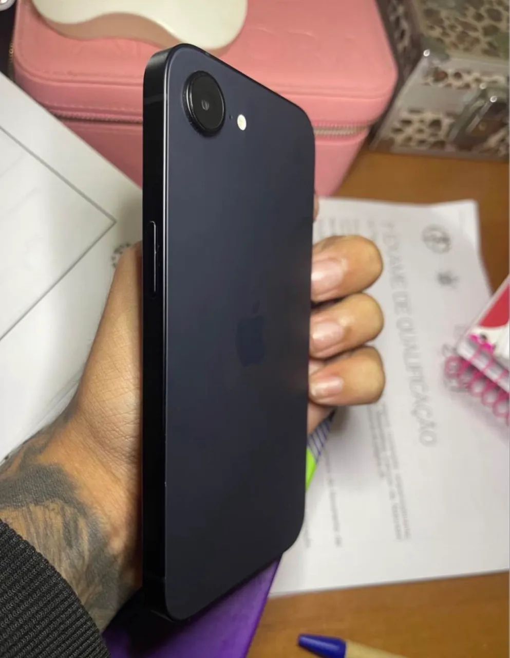 iPhone 16e  - Foto 2