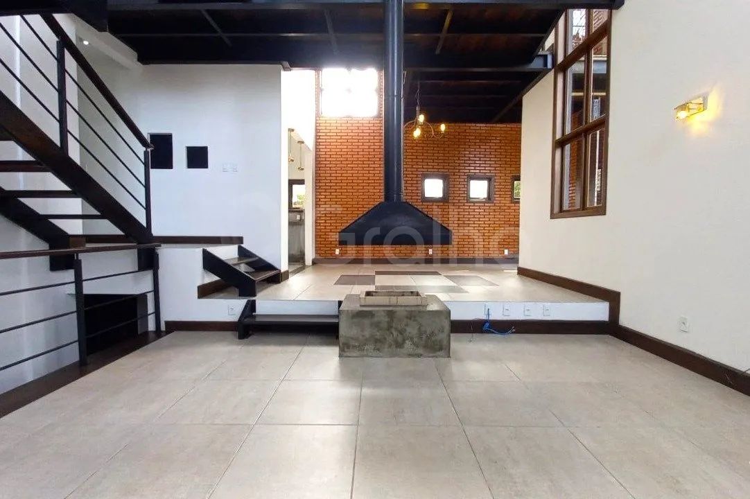 Casa de240m² com 3 Suítes no Morro das Pedras - Foto 3