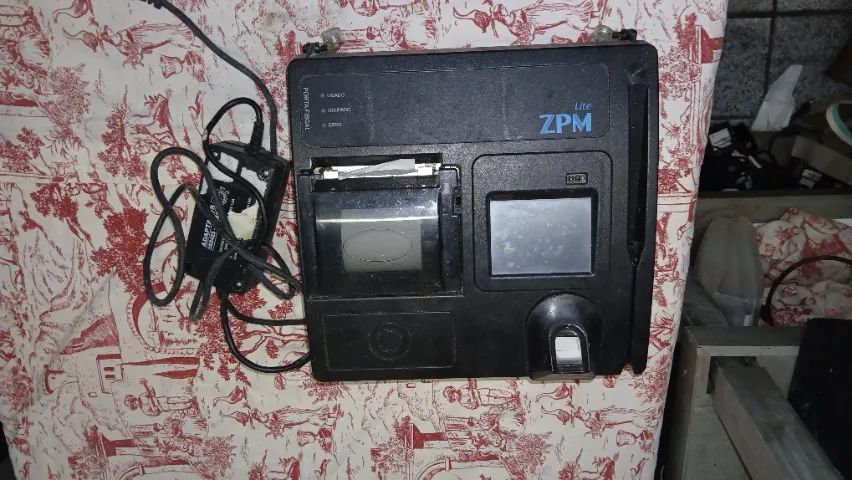 Relógio de Ponto Eletrónico ZPM Lite - Com Biometria danificado - Foto 2