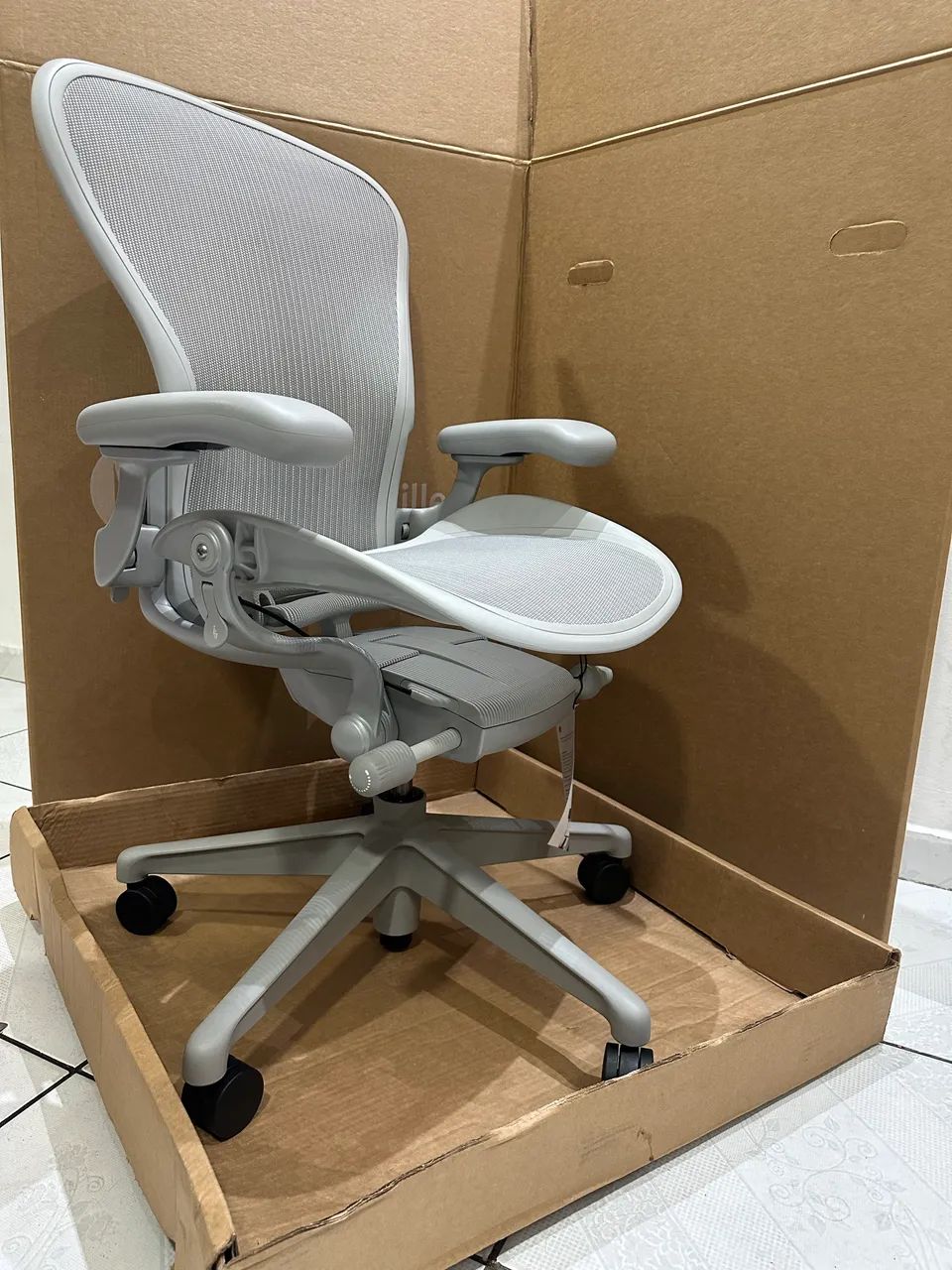 cadeira cá herman miller new aeron C mineral  - Foto 6