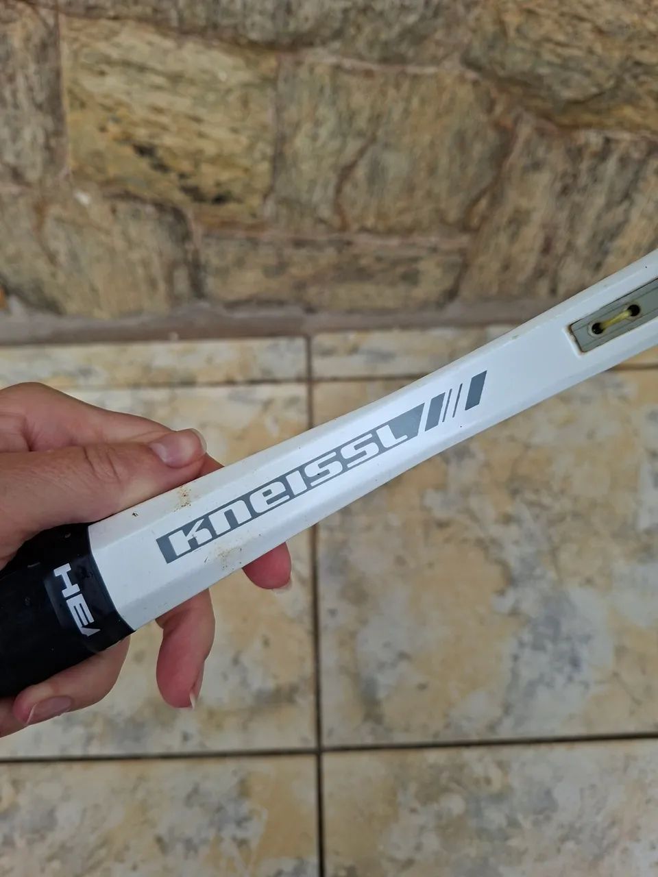 Raquete de tênis Kneissl Super Star graphite Usada - Foto 3
