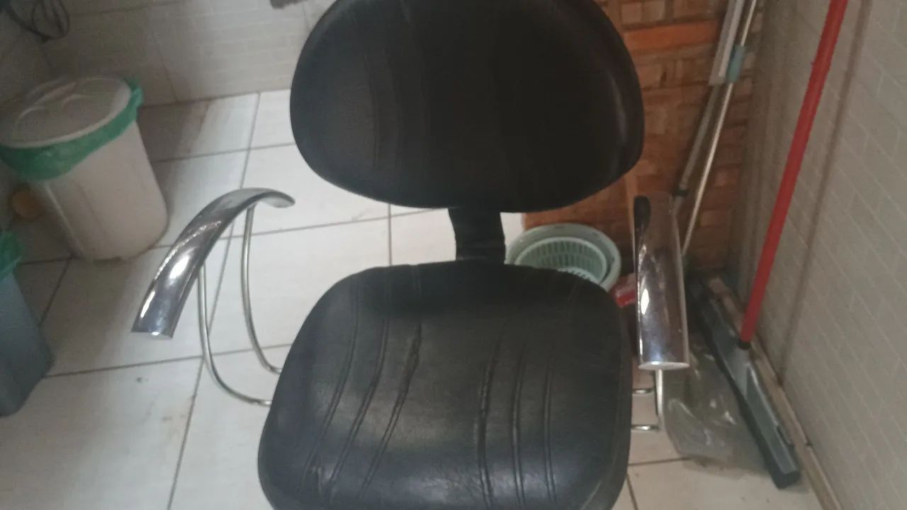 Cadeiras p cabeleireiro 