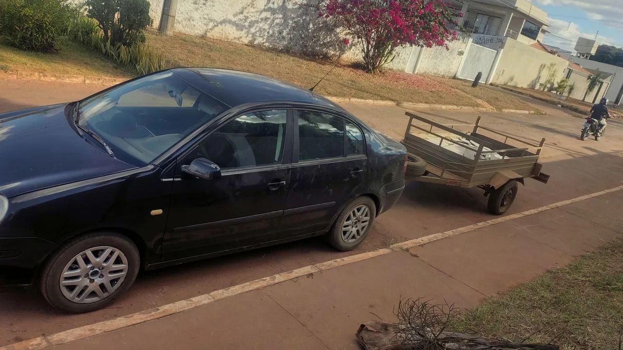 Volkswagen Polo Sed./sed. Comf. 2.0/2.0 Flex 8V 4P 2003