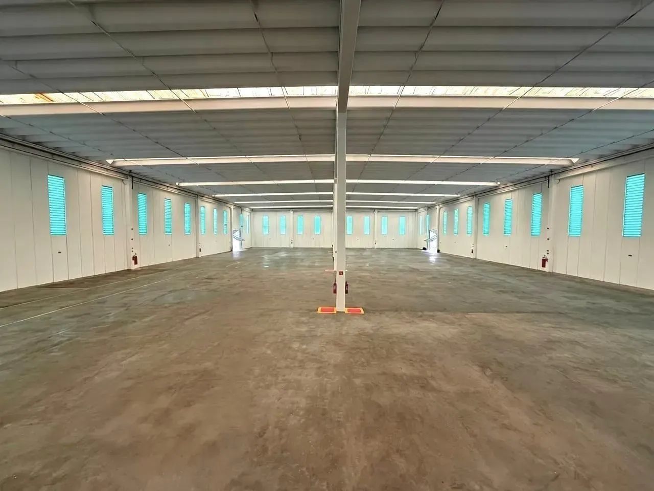 Galpão para Locação em Cotia  4.994 m², Pé-Direito de 11 m e Doca - Foto 2