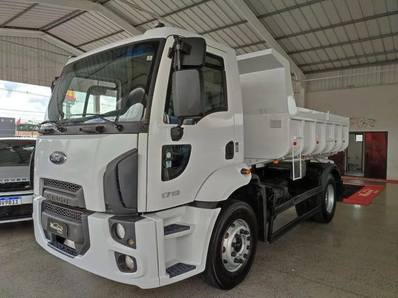 FORD CARGO 1719 2013