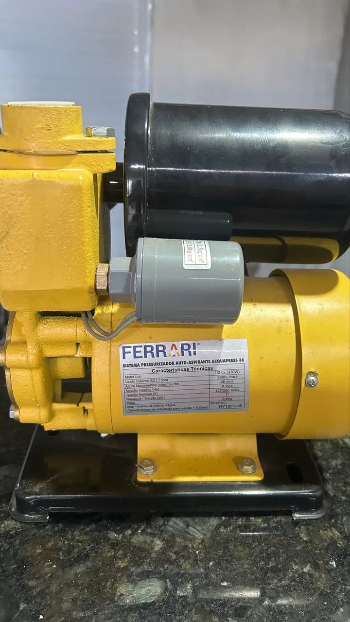 Bomba Ferrari Auto 