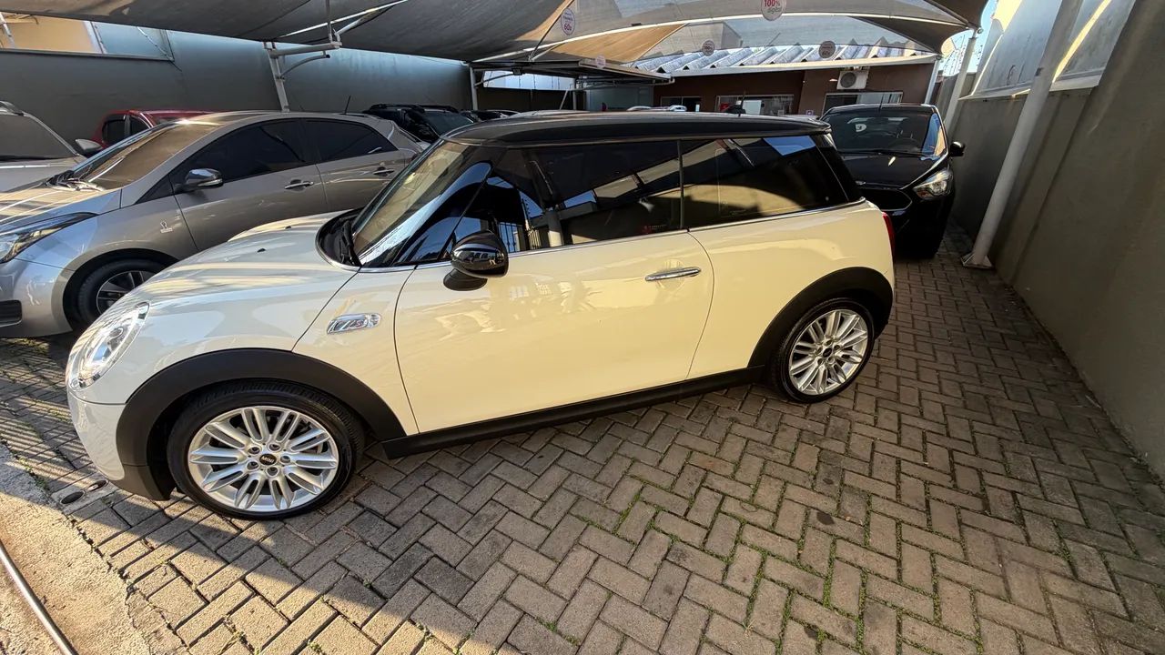 Mini Cooper S 2.0 Turbo 16V 3P Aut. 2015