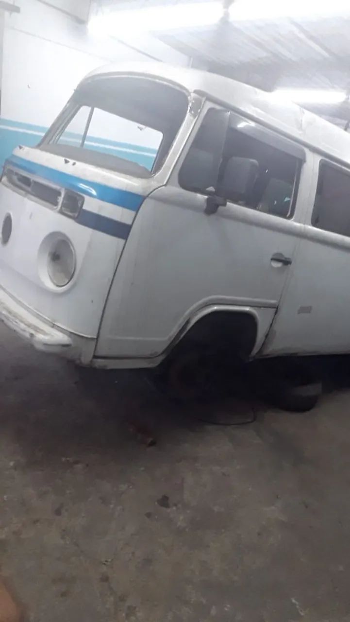 Volkswagen Kombi Standard/ Luxo/ Serie Prata 2002