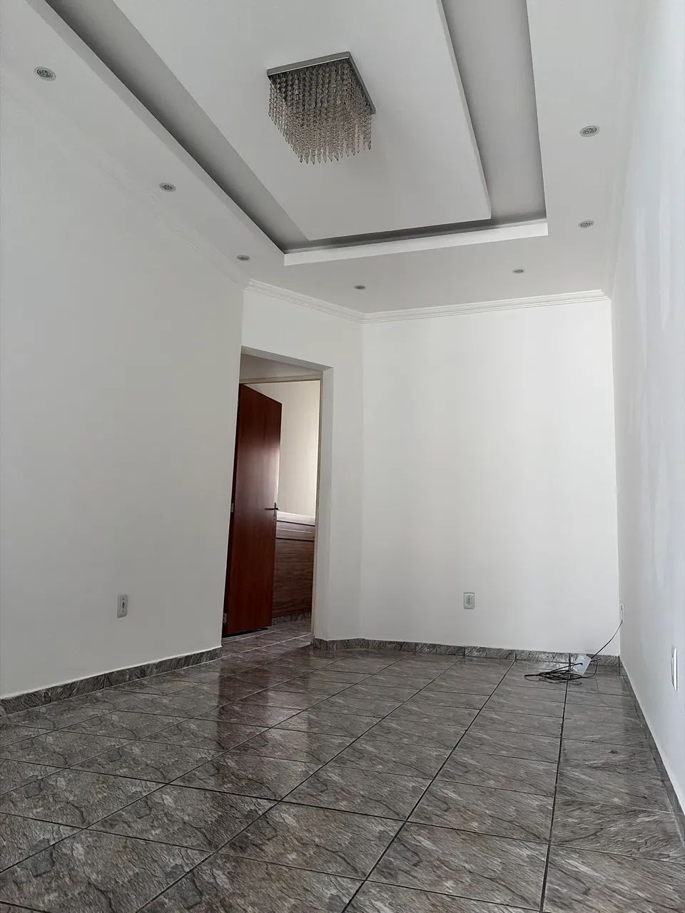 Aluga-se Casa em Bairro 