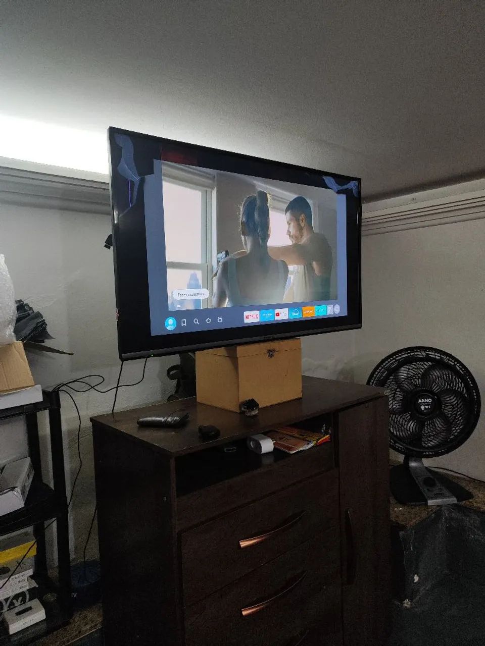 Televisão panasonic 40 pol LCD LED lateral tela quebrada mas dá para usar - Foto 4