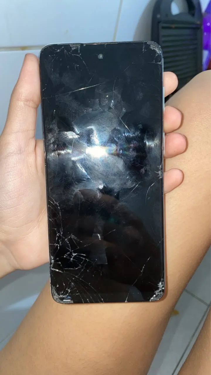 Moto g22 tela quebrada 100$ - Foto 2