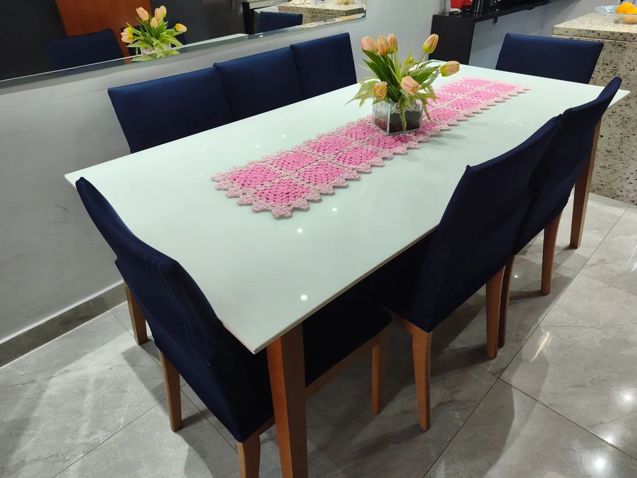 Conjunto de mesa e 8 cadeiras  - Foto 5