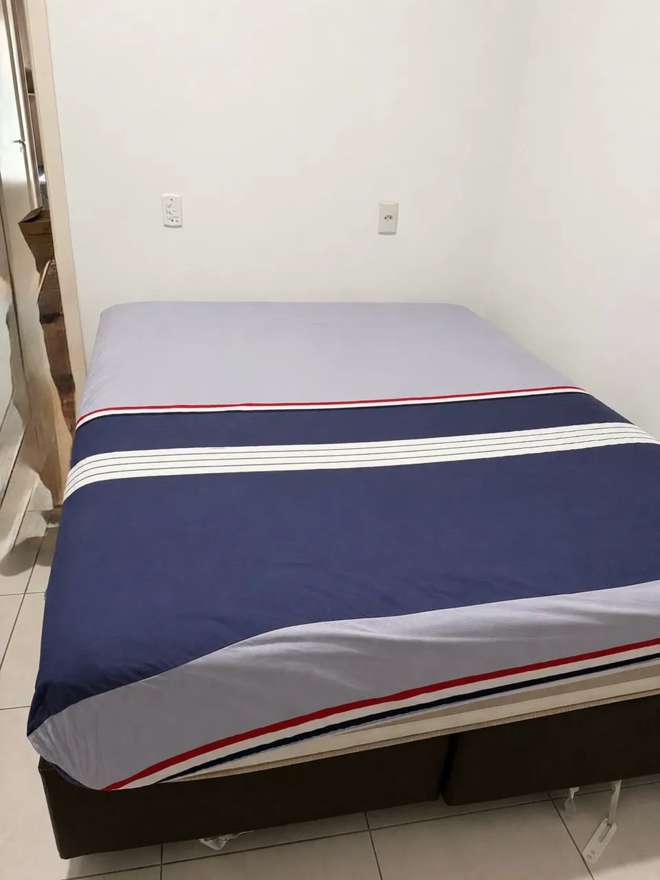 queen bed466446264283975680